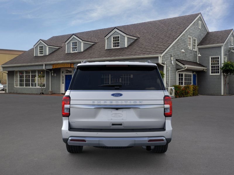 2024 Ford Expedition XLT photo 3