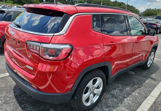 2019 Jeep Compass Latitude photo 3