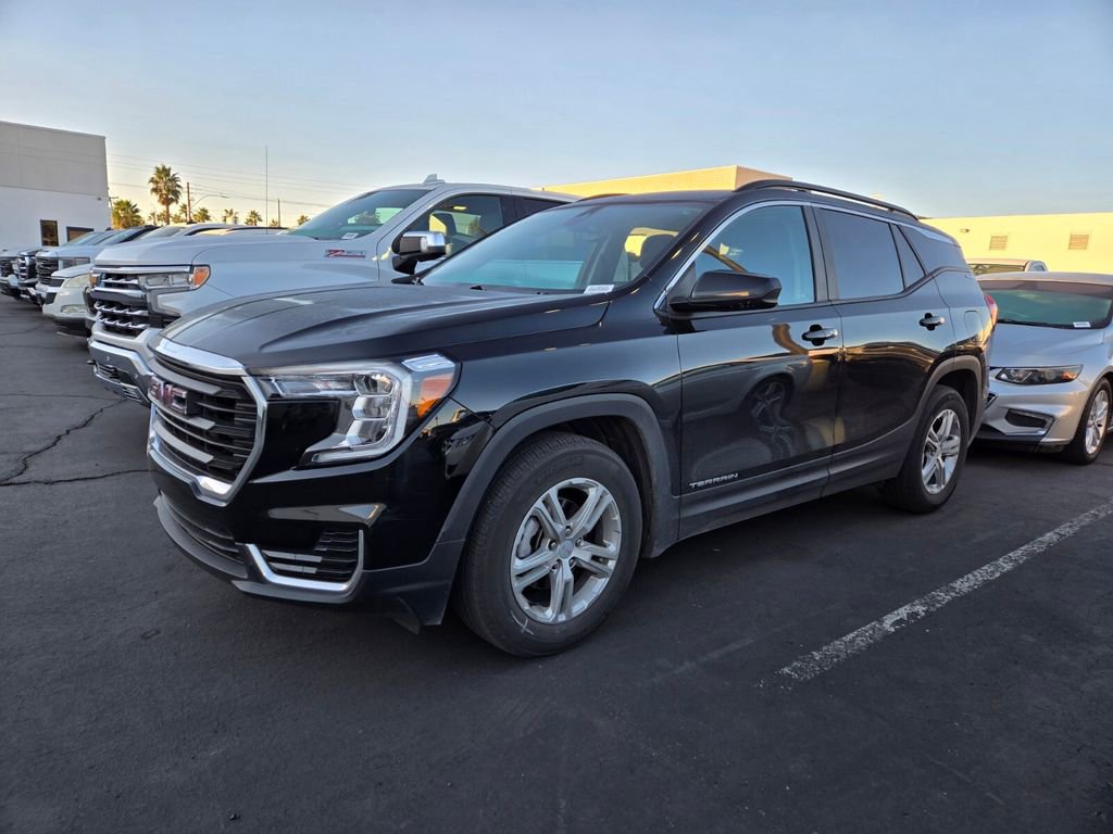 2023 GMC Terrain SLE's photo
