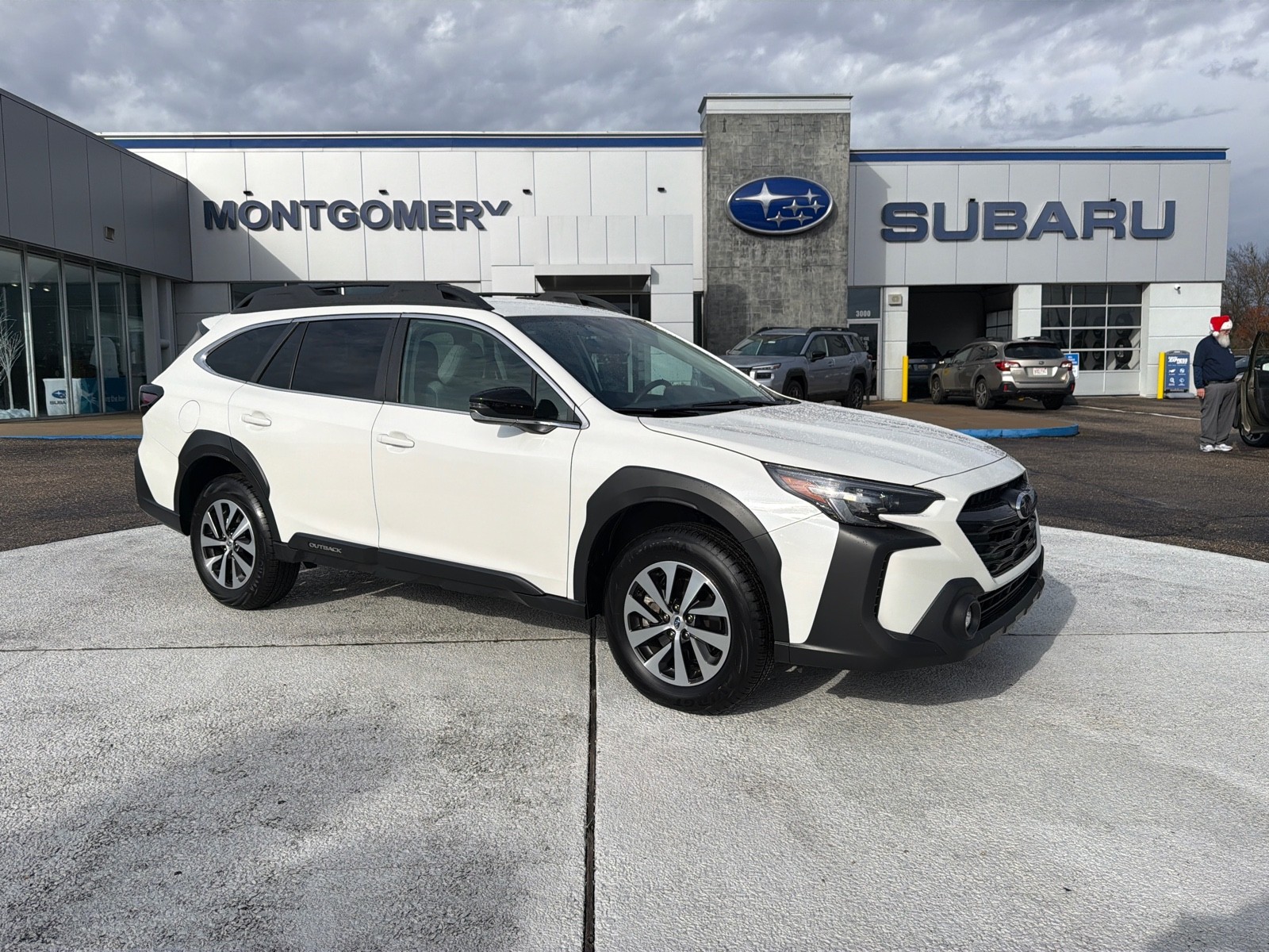 2025 Subaru Outback Premium's photo