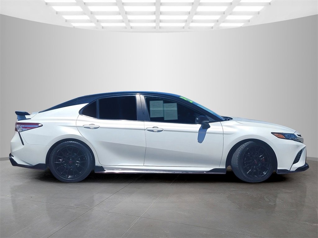 2020 Toyota Camry XSE V6 photo 3