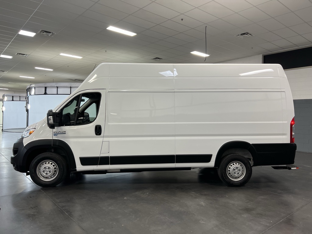2024 Ram 3500 photo 7