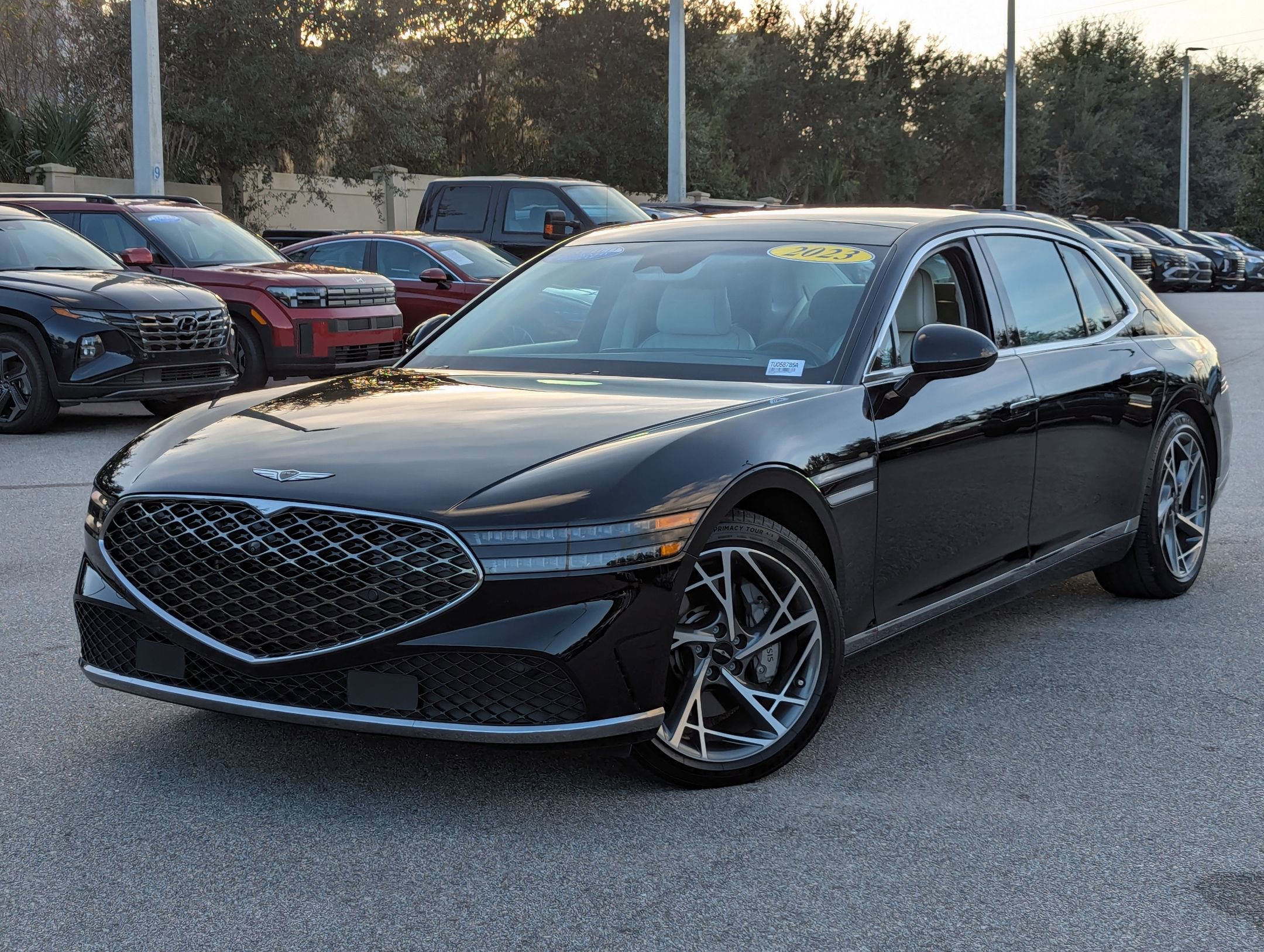 2023 GENESIS G90 Base's photo