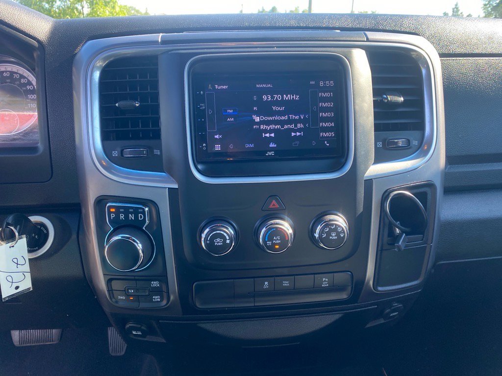 2022 Ram 1500 Classic Warlock photo 11