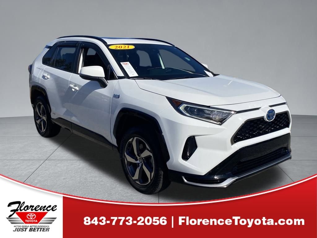2021 Toyota RAV4 SE's photo