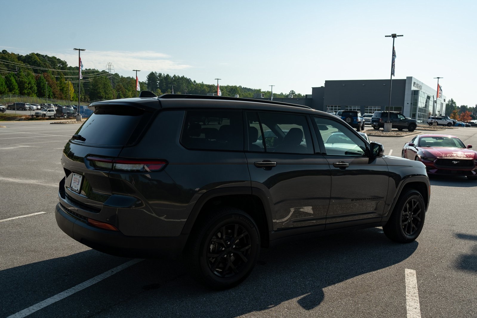 2024 Jeep Grand Cherokee Altitude photo 3