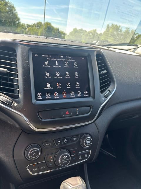 2022 Jeep Cherokee Latitude Lux photo 13