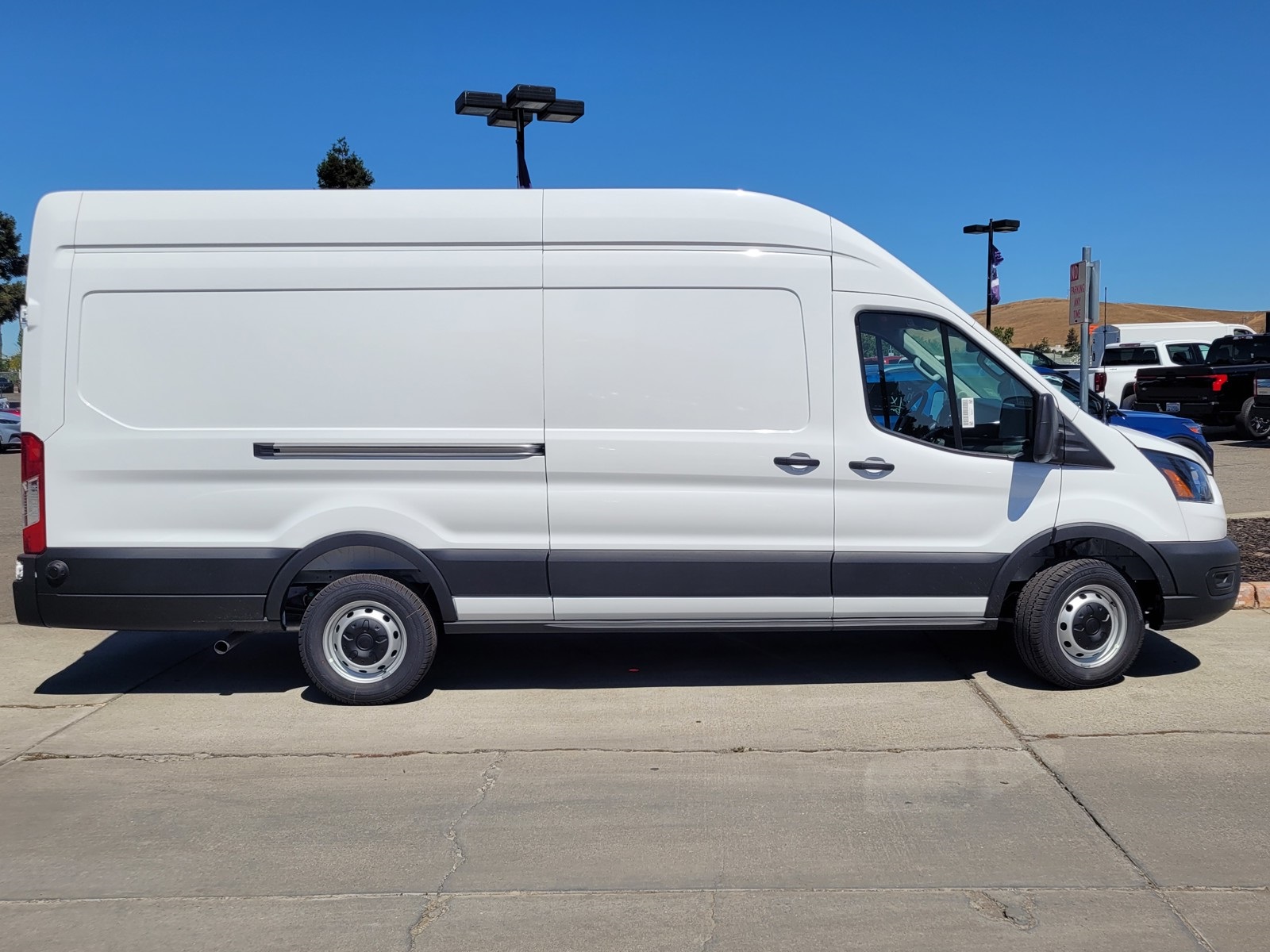 2025 Ford Transit Cargo Van photo 3