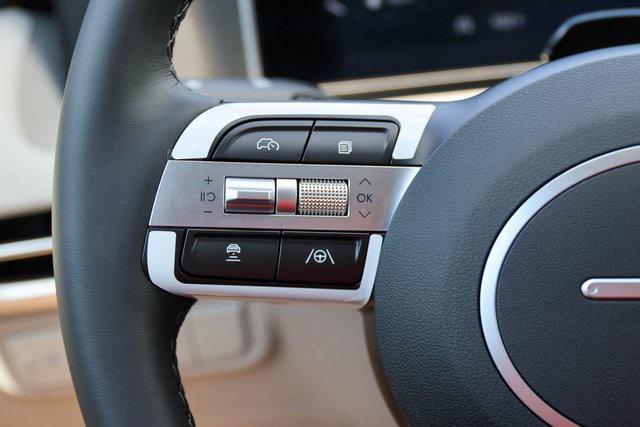 New 2025 Gray Hyundai SEL Convenience FWD image 22