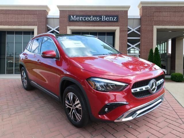 2025 Mercedes Benz GLA 250 photo 3