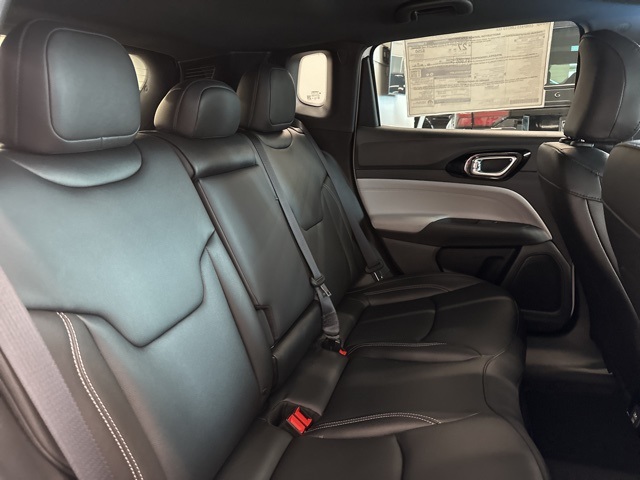 2025 Jeep Compass Limited photo 24