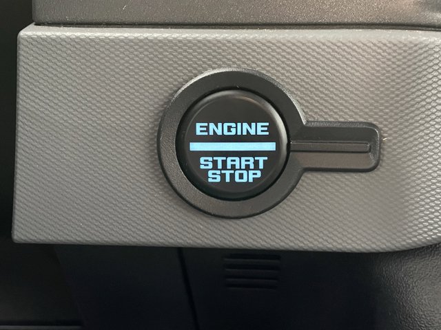 2024 Ford Bronco Black Diamond photo 16