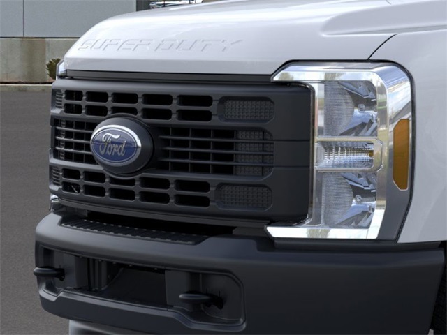 2025 Ford F-350 XL photo 14