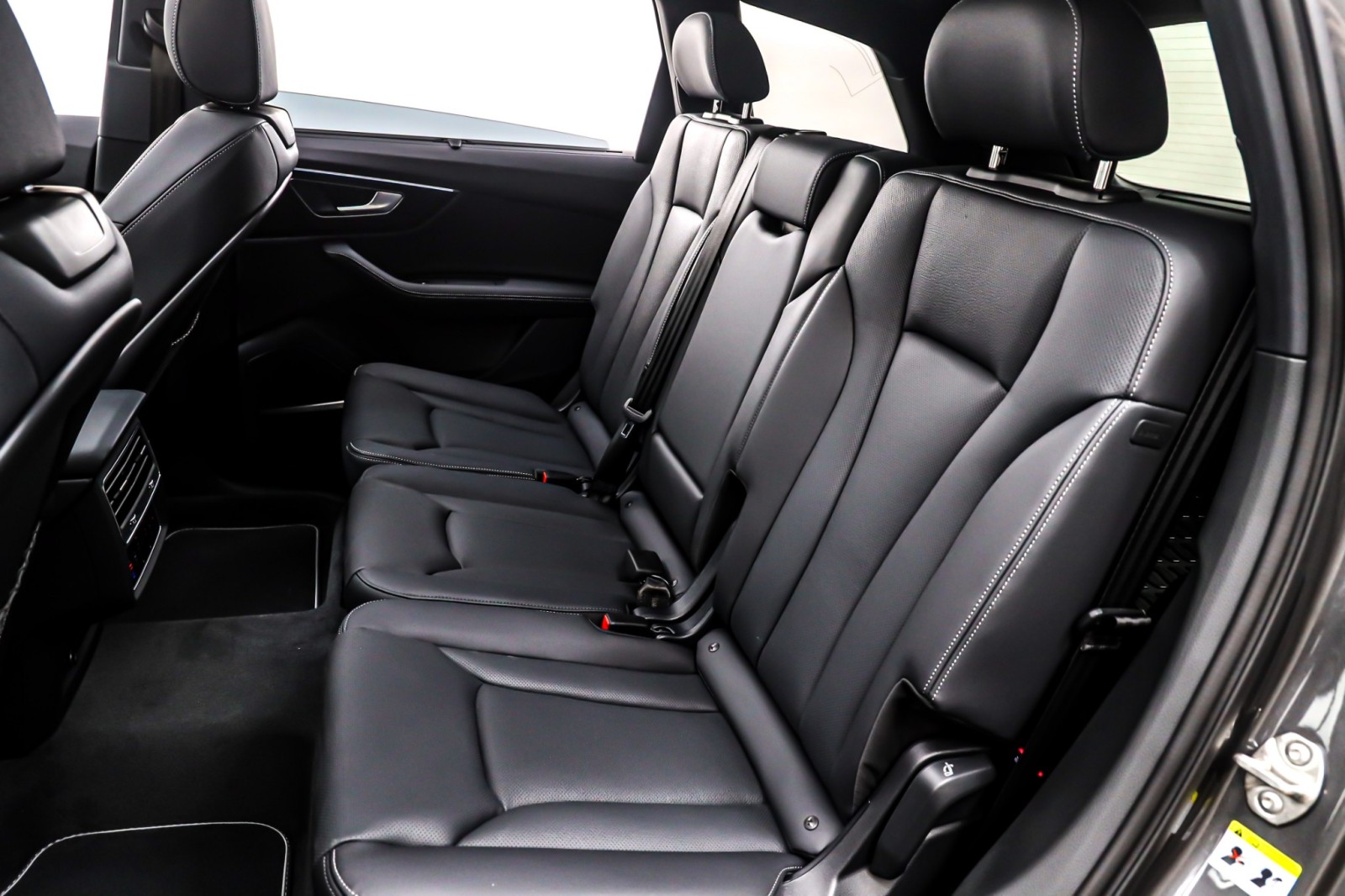 New 2025 Samurai Gray Metallic Audi Premium Plus 55 TFSI quattro image 8