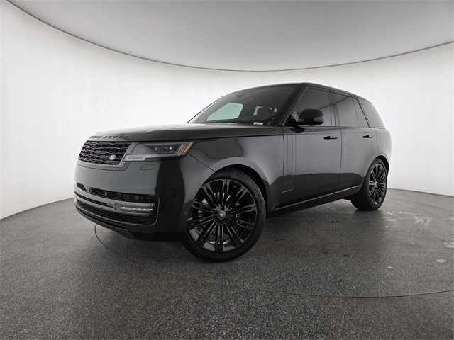 2025 Land Rover Range Rover SE's photo