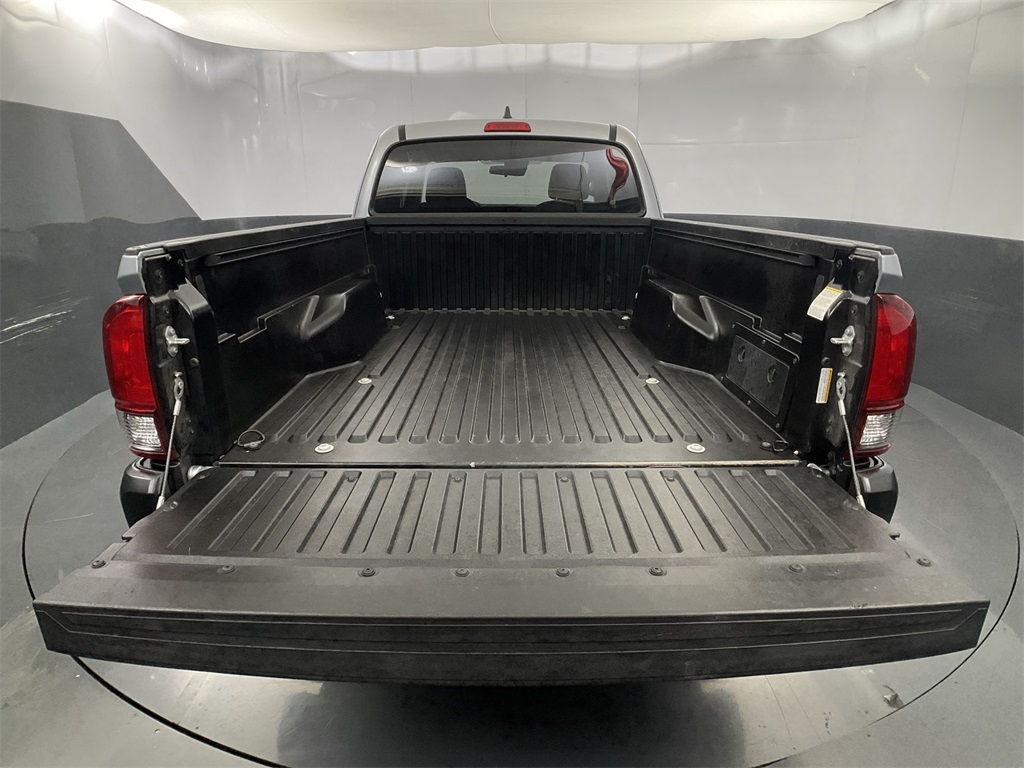 2022 Toyota Tacoma SR 4x4 Access Cab photo 29