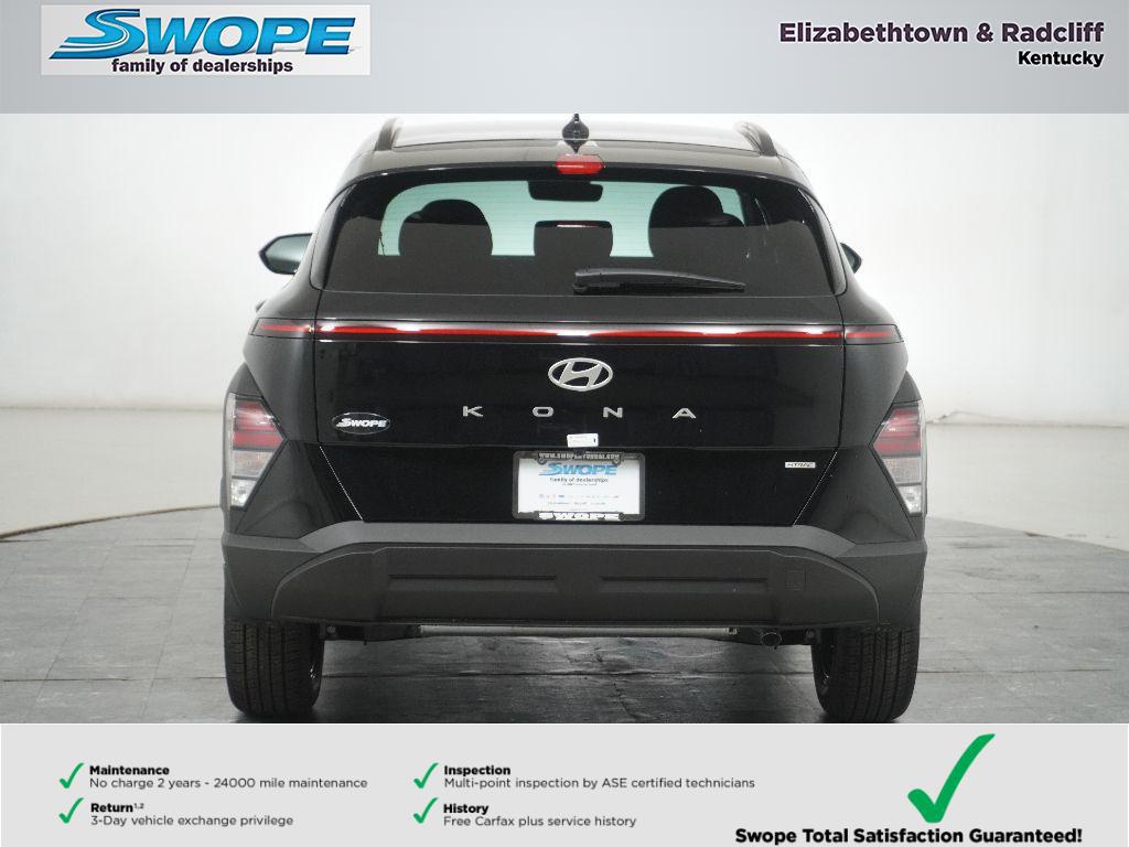 2026 Hyundai Kona SEL photo 3