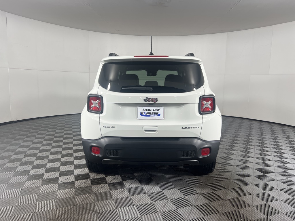 2022 Jeep Renegade Limited photo 11