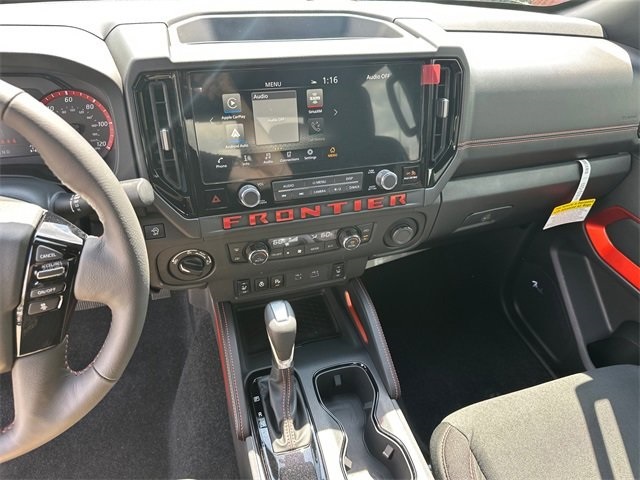 2025 Nissan Frontier PRO-4X photo 9