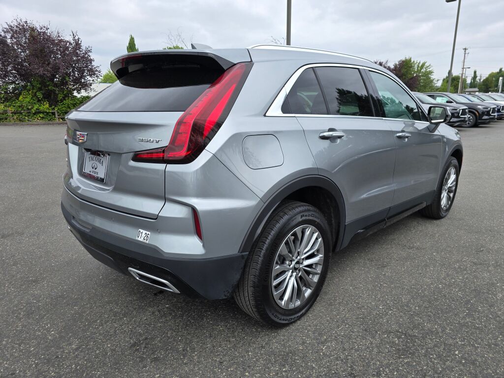 2024 Cadillac XT4 Premium Luxury photo 5