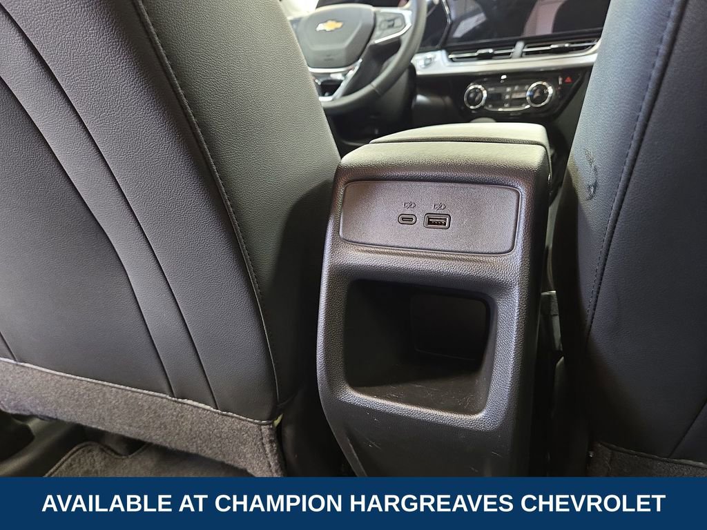 2024 Chevrolet Trax photo 21