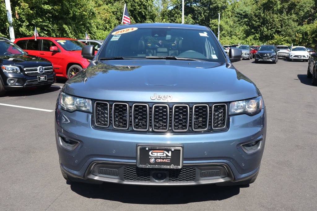 2021 Jeep Grand Cherokee Anniversary Edition photo 3