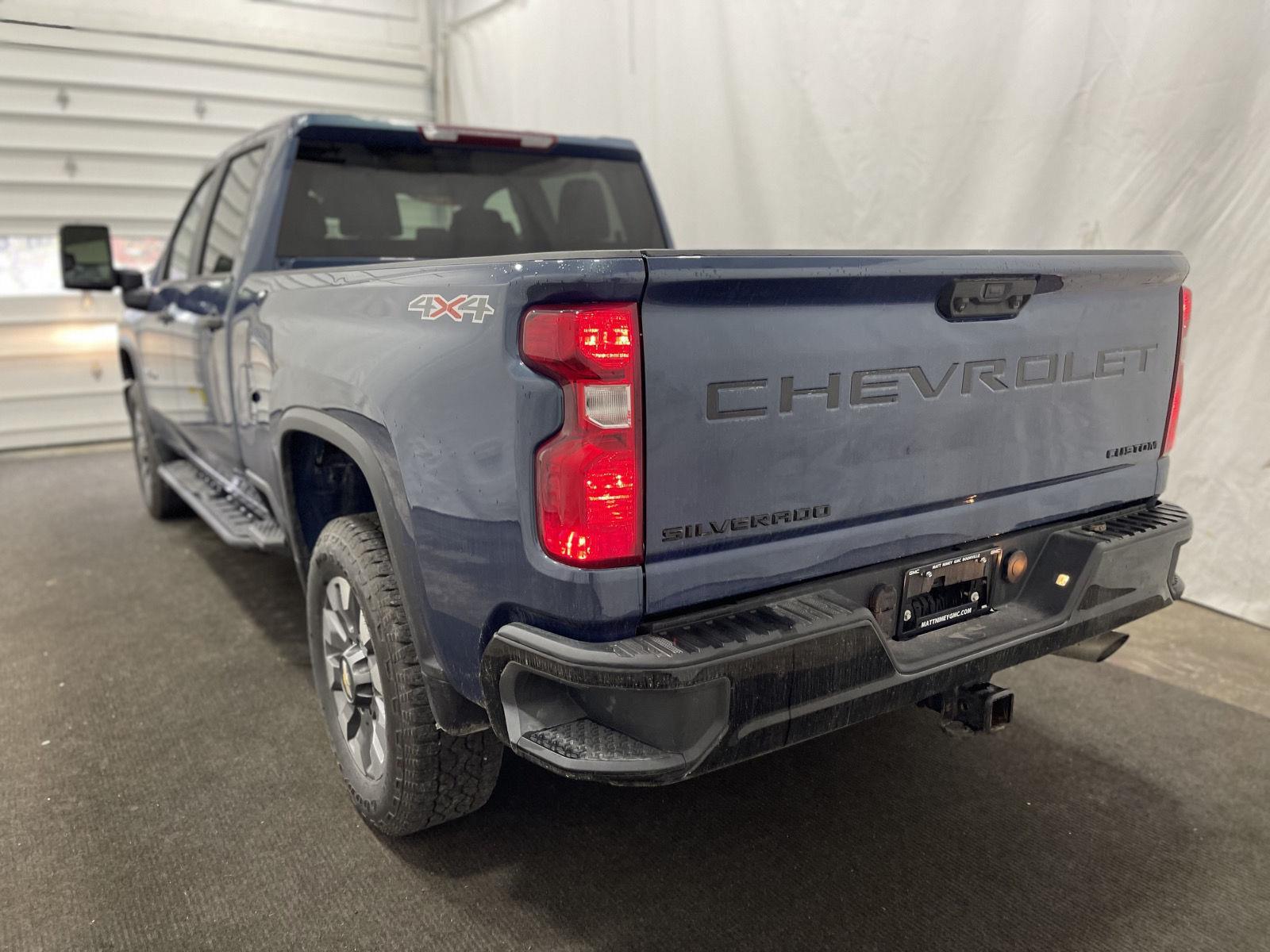 2024 Chevrolet Silverado 2500HD Custom photo 6