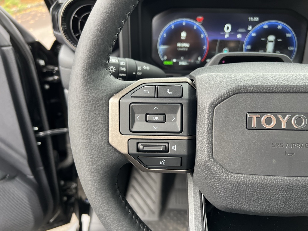 2025 Toyota Land Cruiser Base photo 13