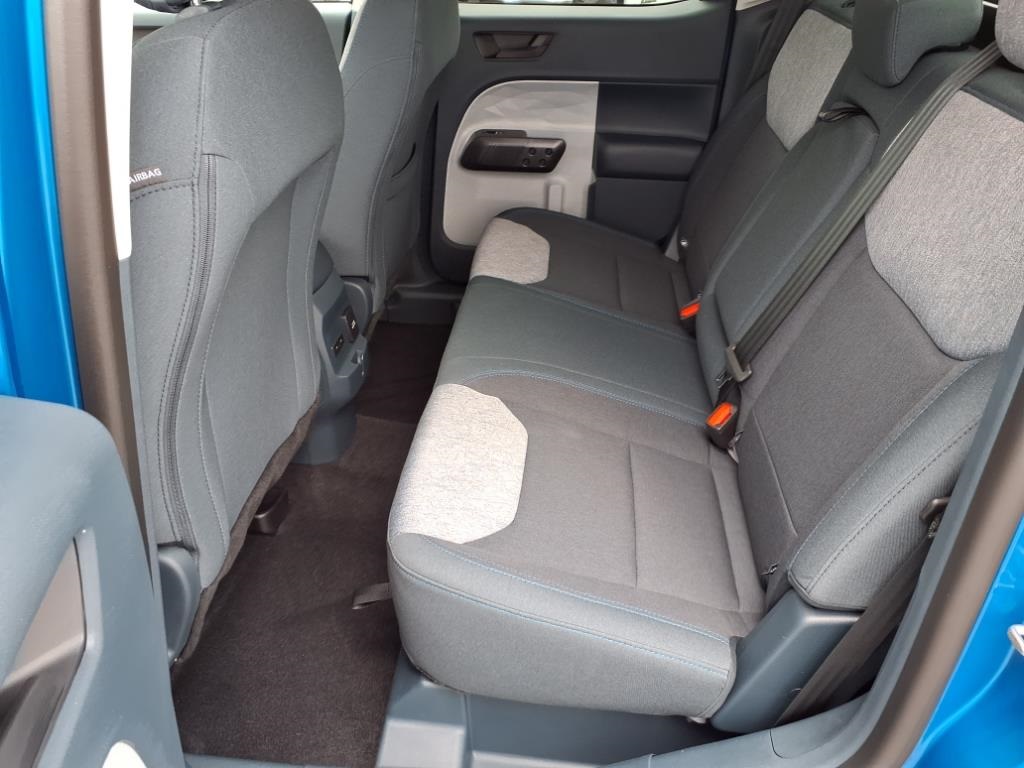 2025 Ford Maverick XLT photo 2