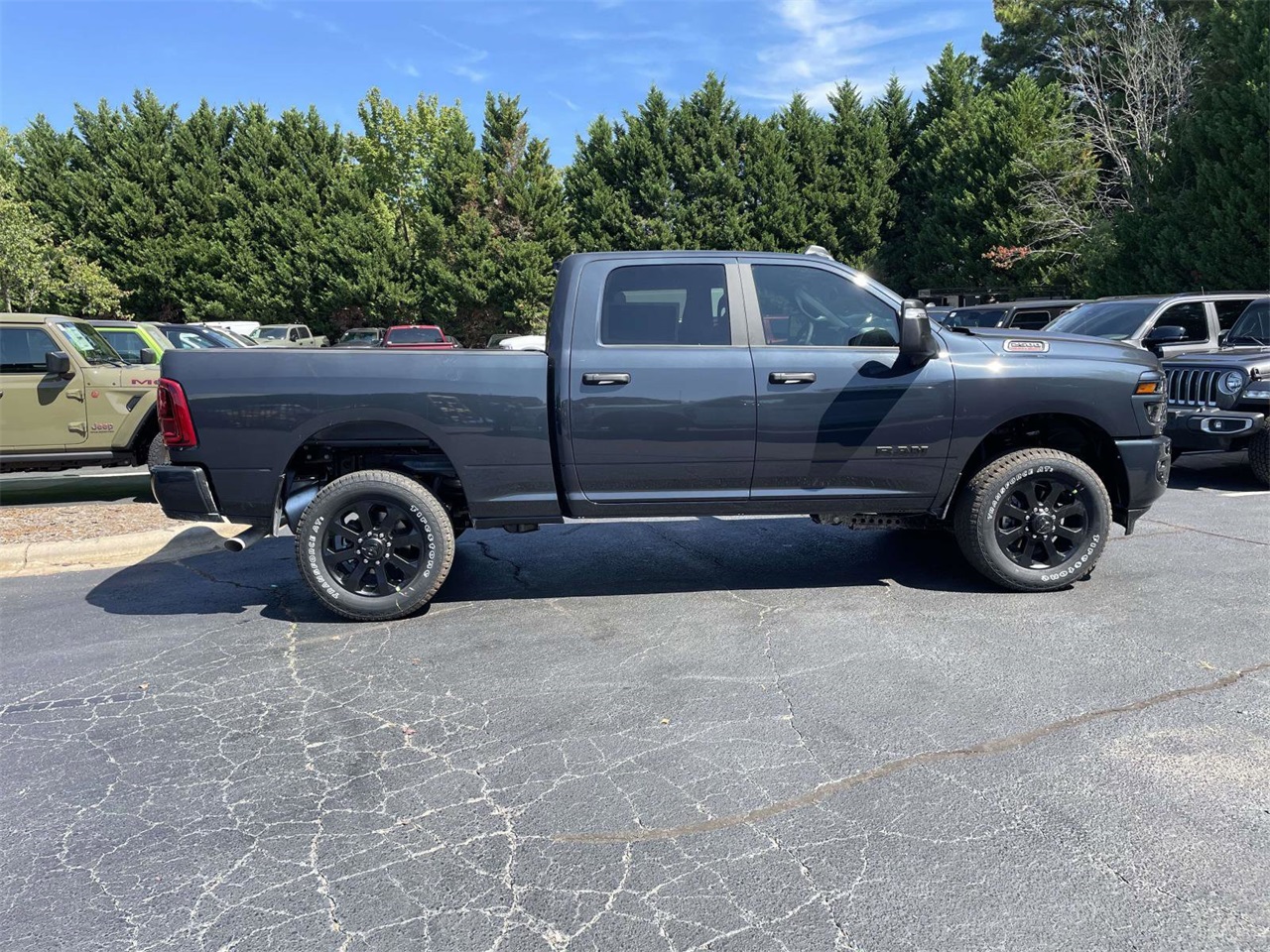 2026 Ram 2500 Big Horn photo 9