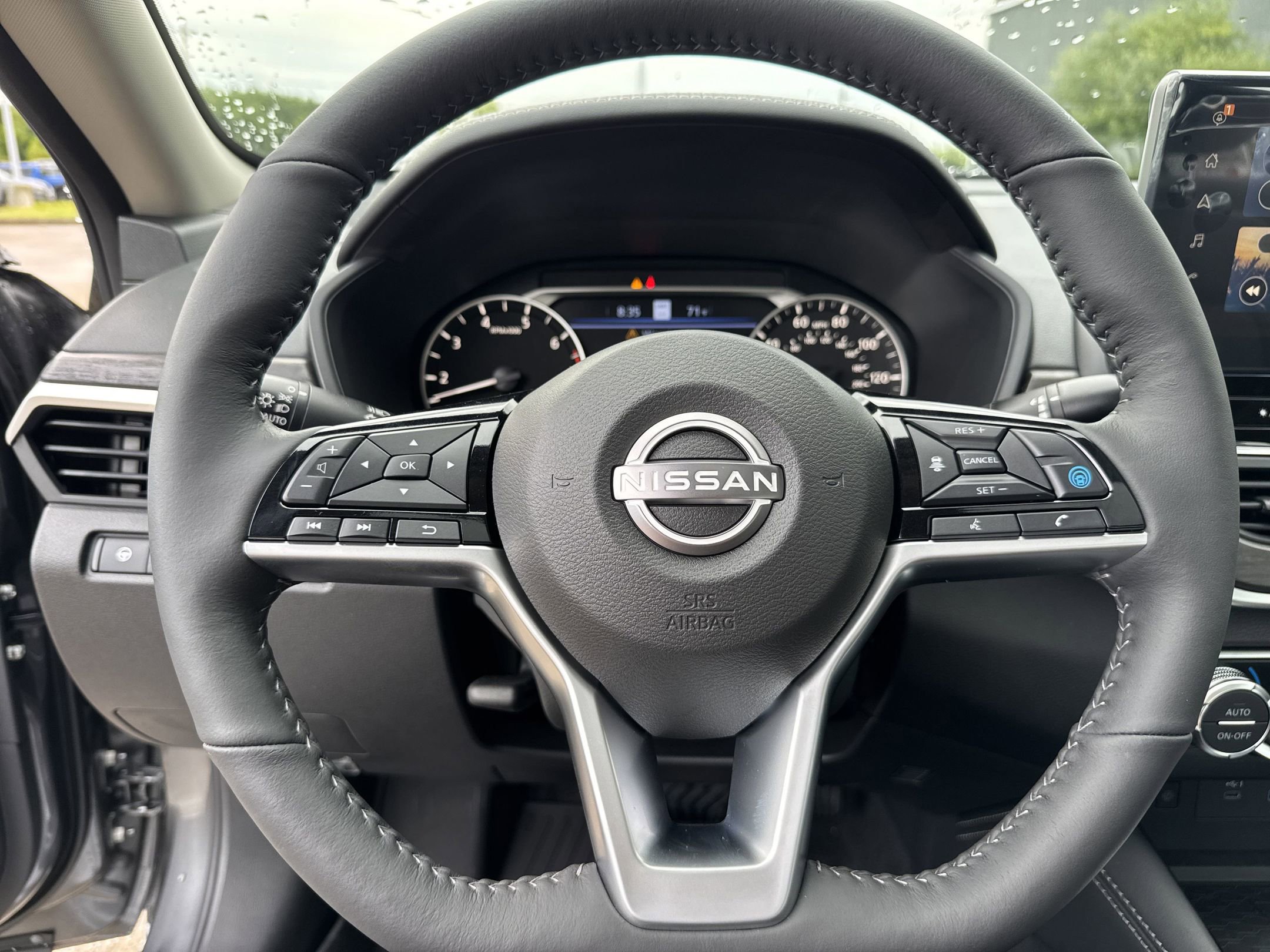 2025 Nissan Altima SL photo 15