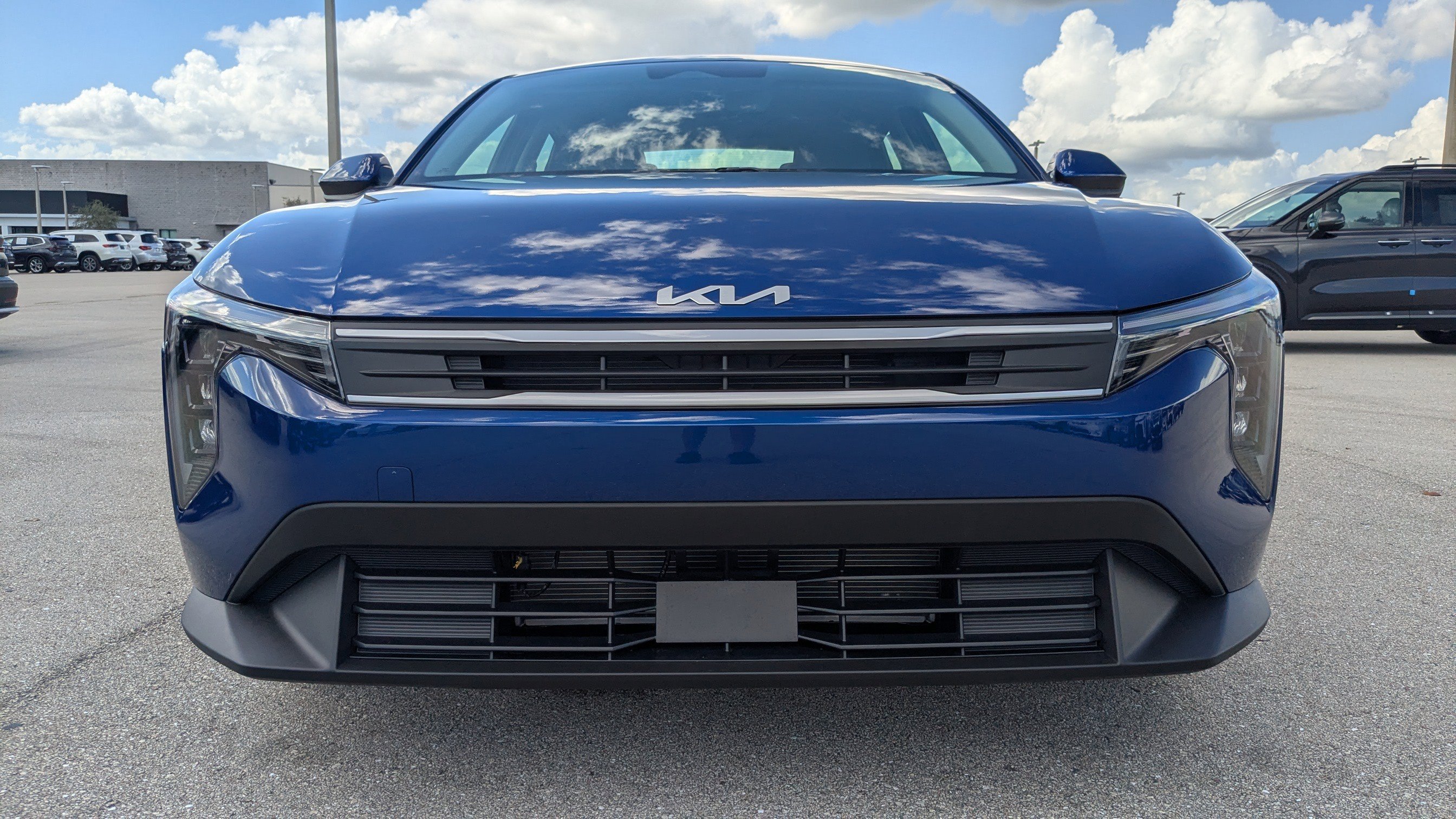 2025 Kia K4 LXS photo 3