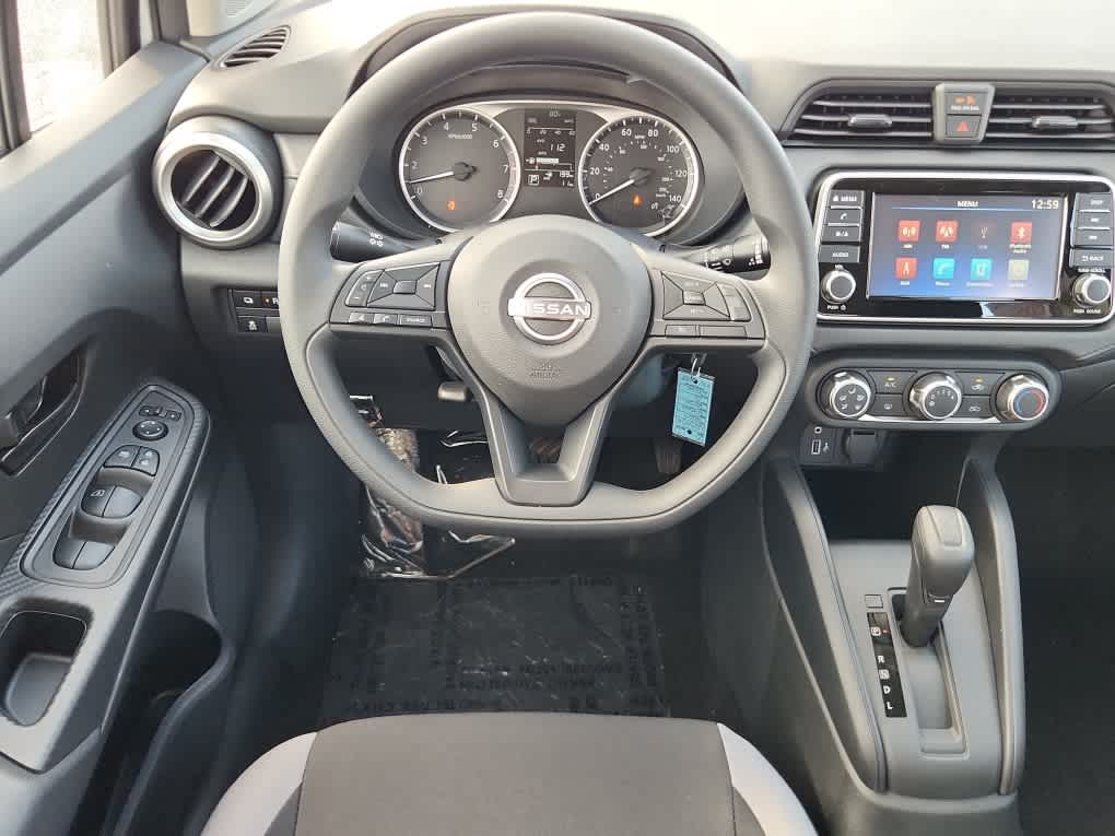 2025 Nissan Versa S photo 12