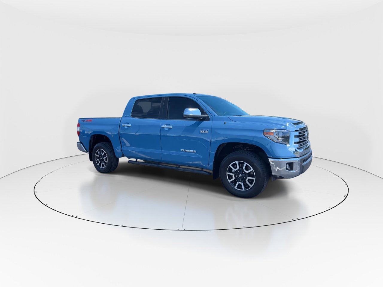 Used 2018 Toyota Tundra Limited with VIN 5TFHW5F15JX751683 for sale in Kansas City