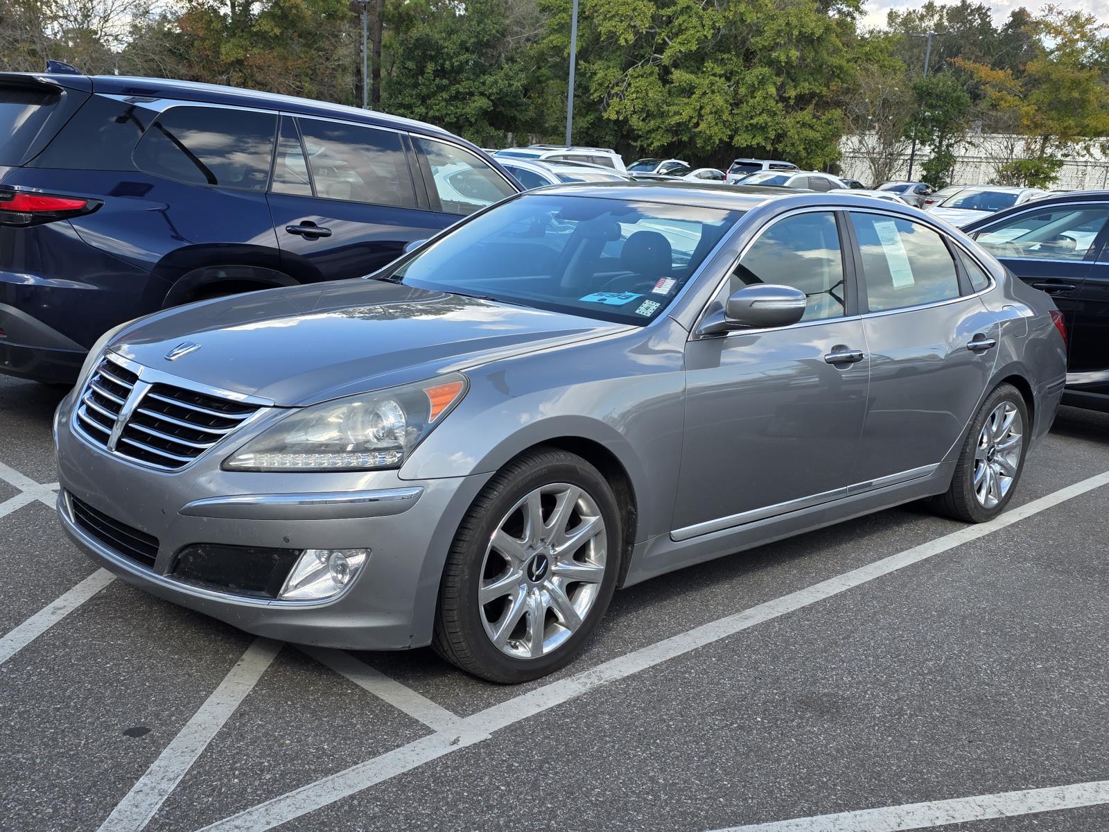2011 Hyundai Equus Signature photo 4
