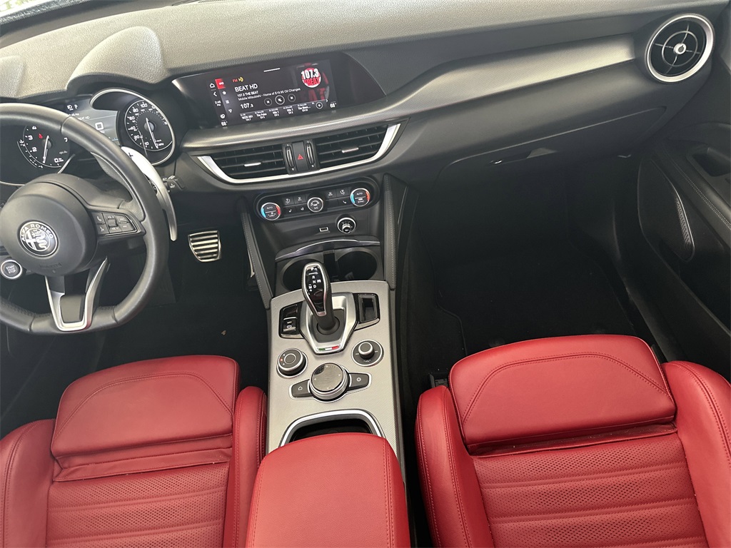 2023 Alfa Romeo Stelvio Ti photo 16