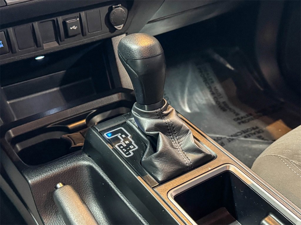 2022 Toyota Tacoma SR V6 photo 29