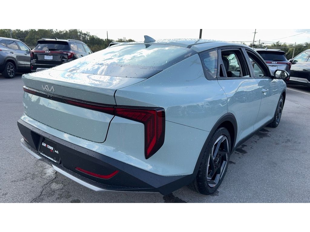 2025 Kia K4 EX photo 4