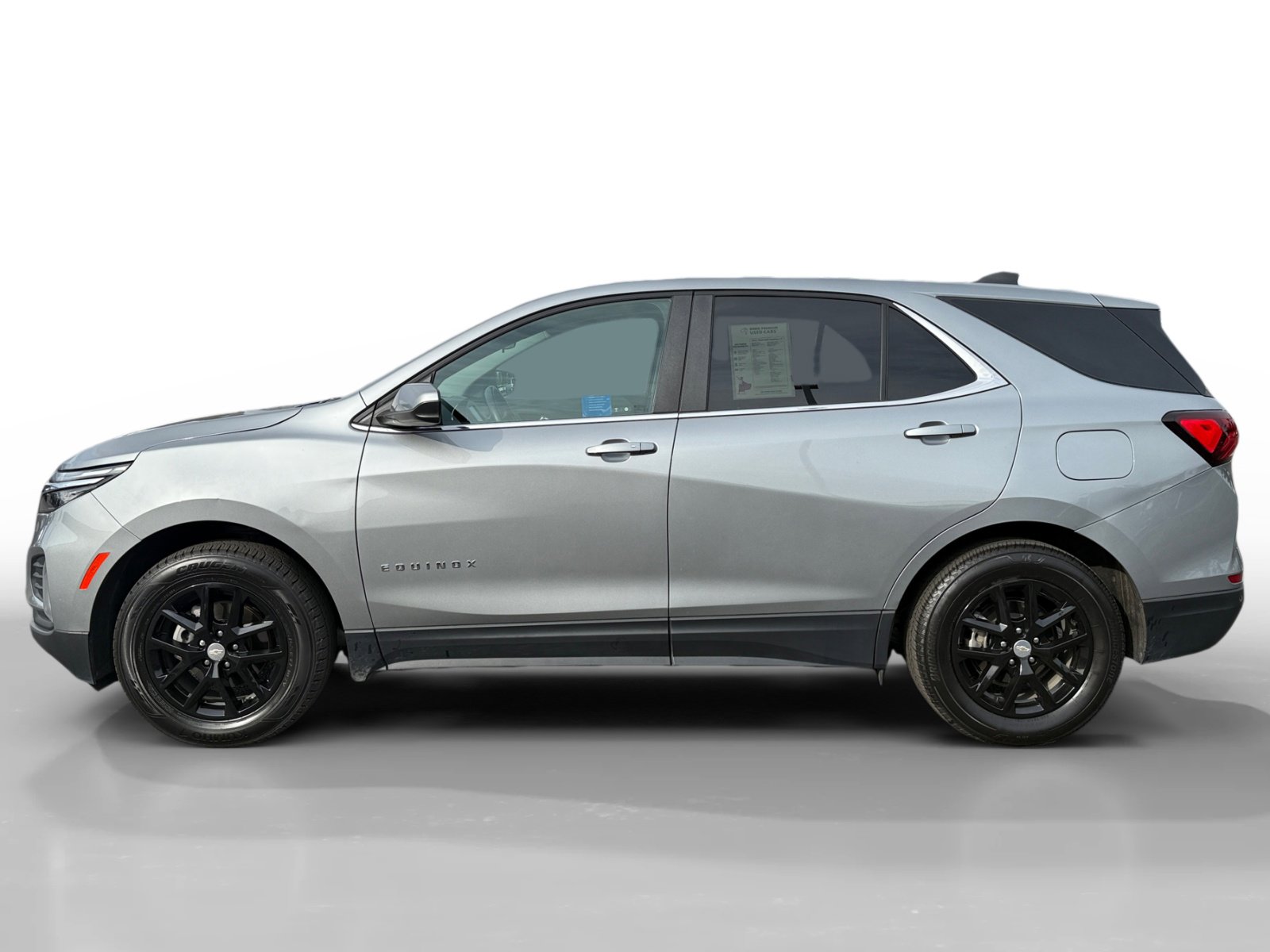 2024 Chevrolet Equinox LT photo 2