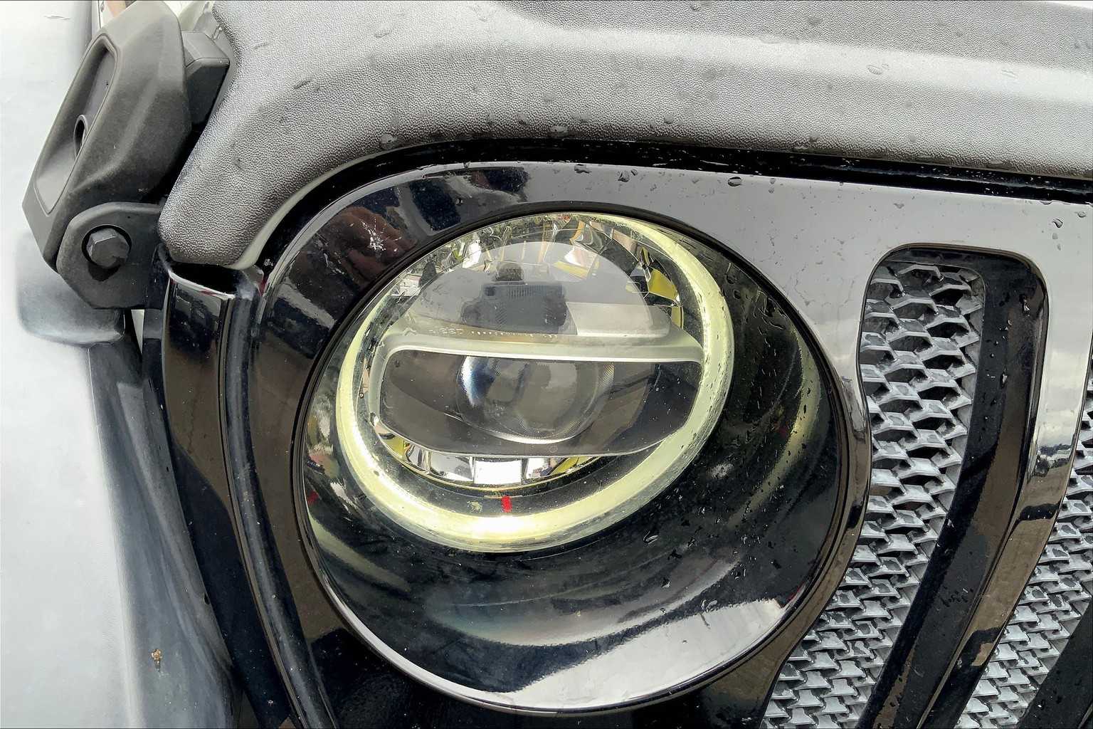 2020 Jeep Wrangler Unlimited Willys photo 26