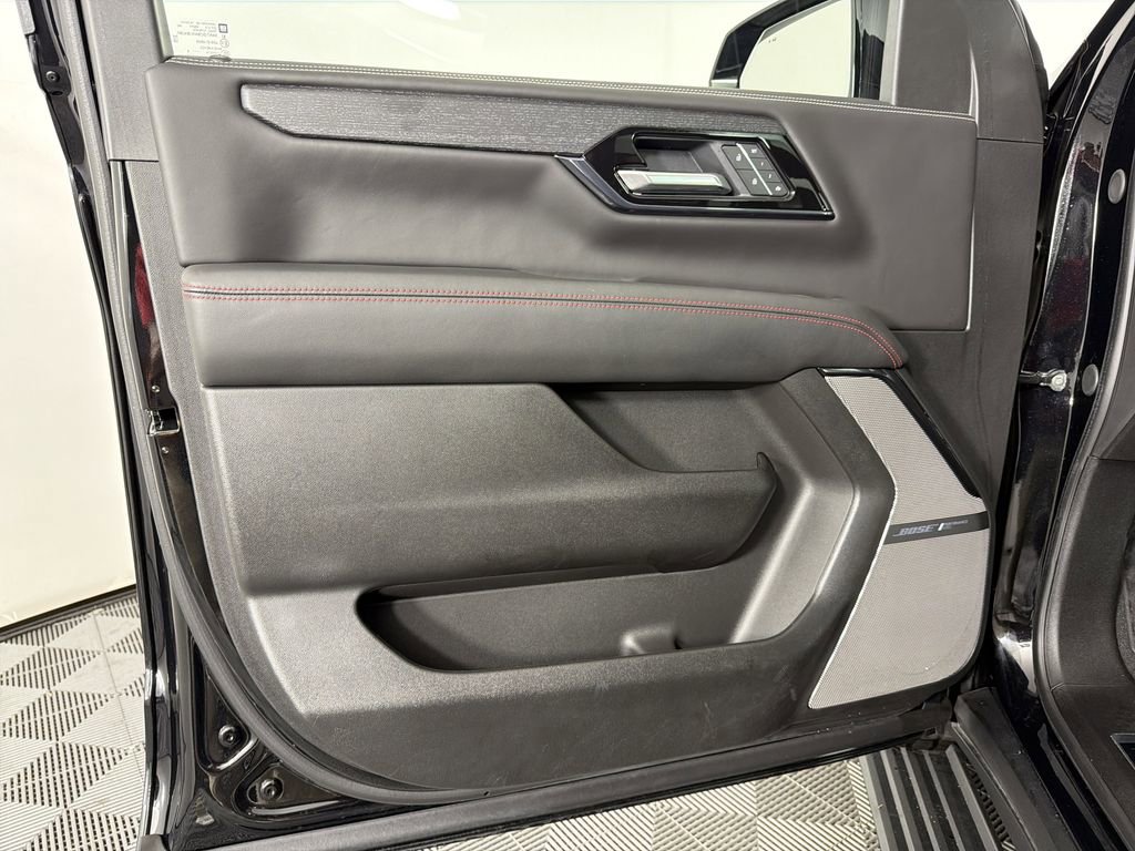 2025 Gmc Yukon AT4 Ultimate photo 9