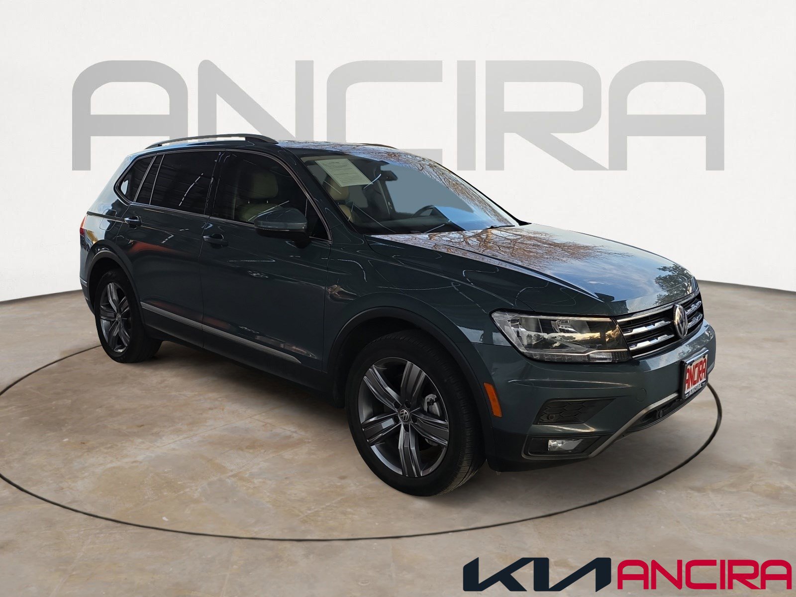 2021 Volkswagen Tiguan SEL's photo