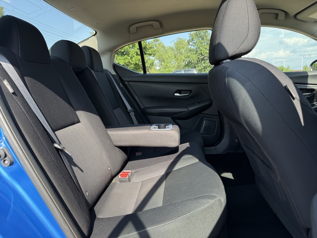 2022 Nissan Sentra SV photo 23