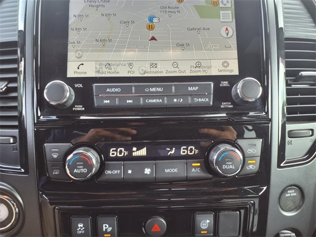 2021 Nissan Titan Crew Cab PRO-4X photo 16