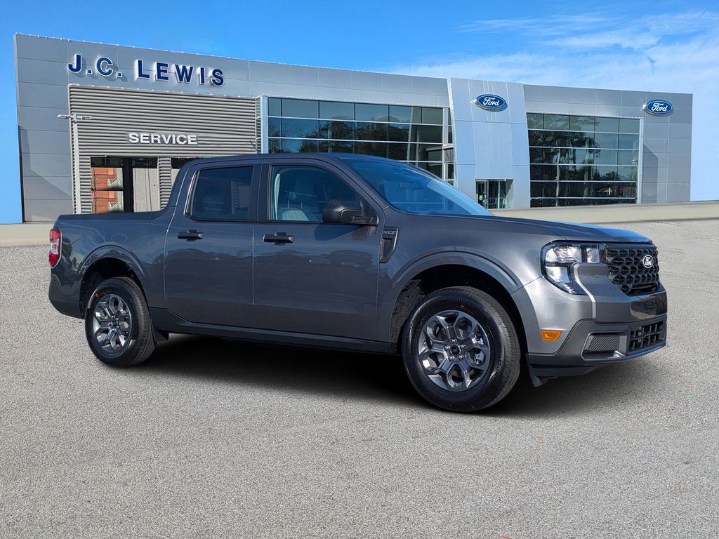 2025 Ford Maverick XLT's photo