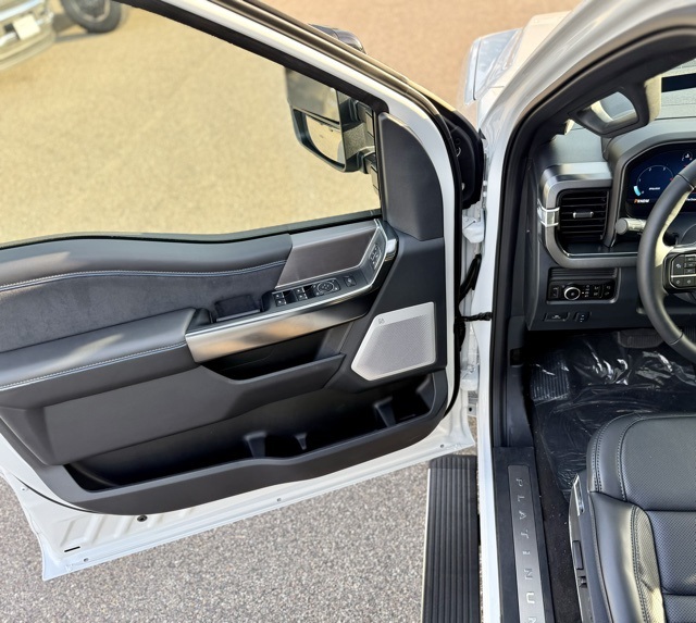 2026 Ford F-250 Platinum photo 13