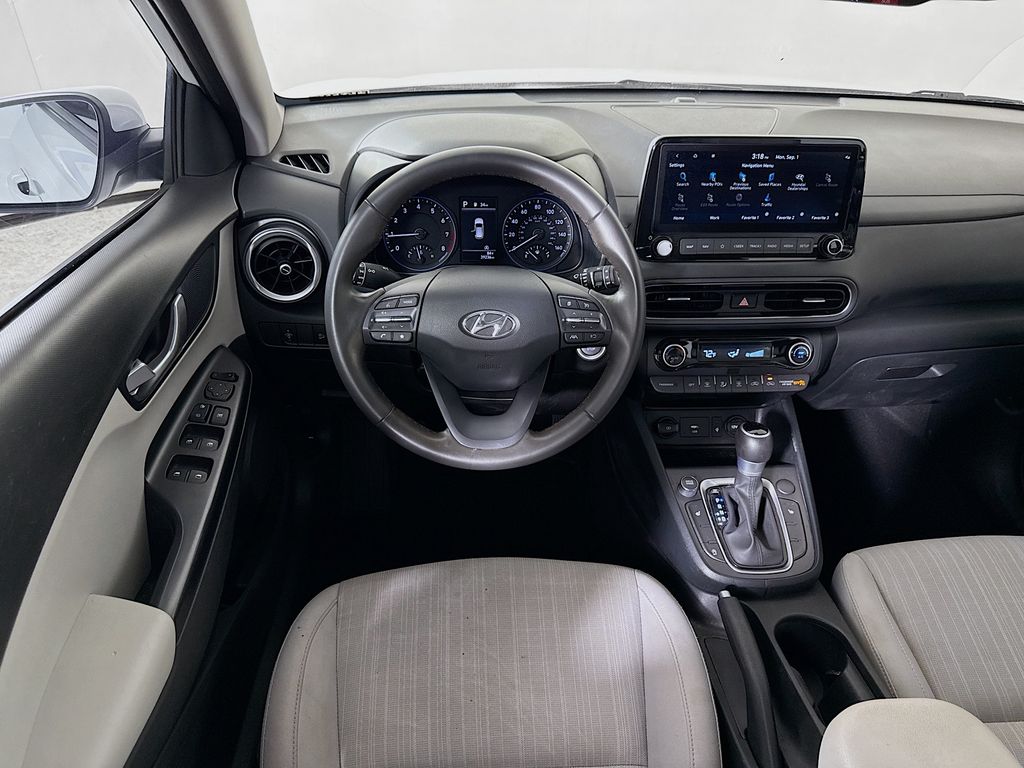 2023 Hyundai Kona SEL photo 3