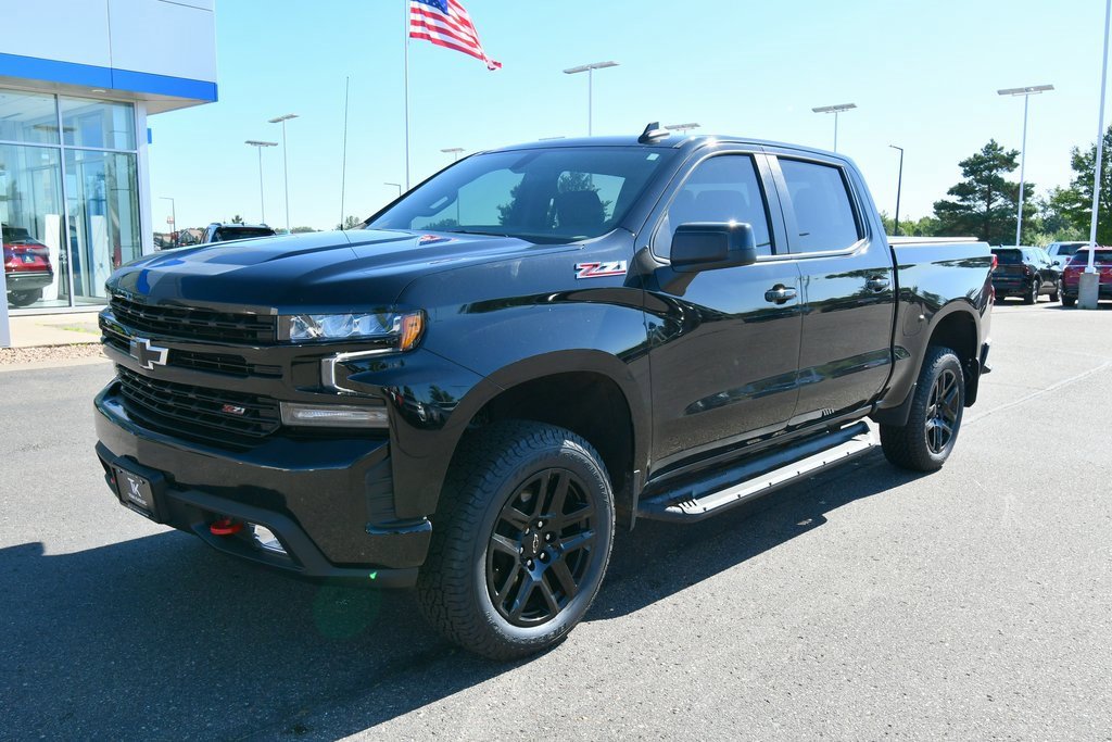 Used 2021 Chevrolet Silverado 1500 LT Trail Boss with VIN 1GCPYFED0MZ411826 for sale in North Branch, Minnesota