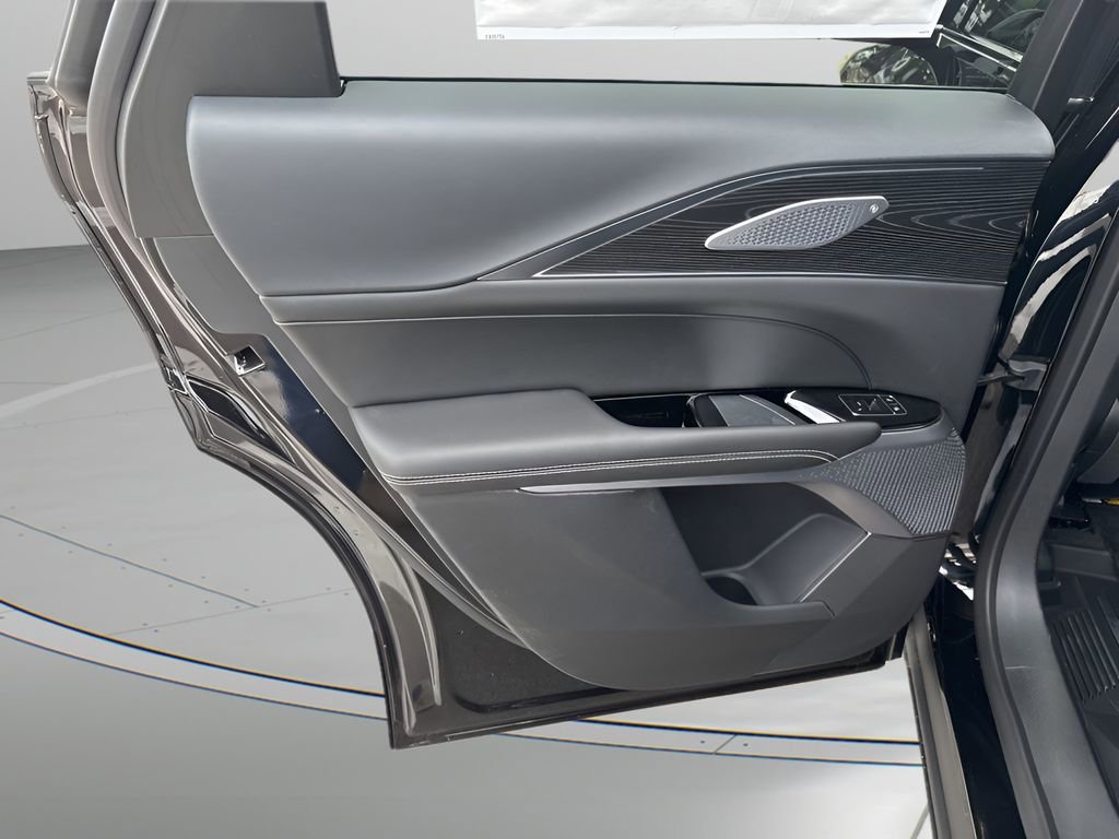 2025 Cadillac Lyriq Sport photo 30