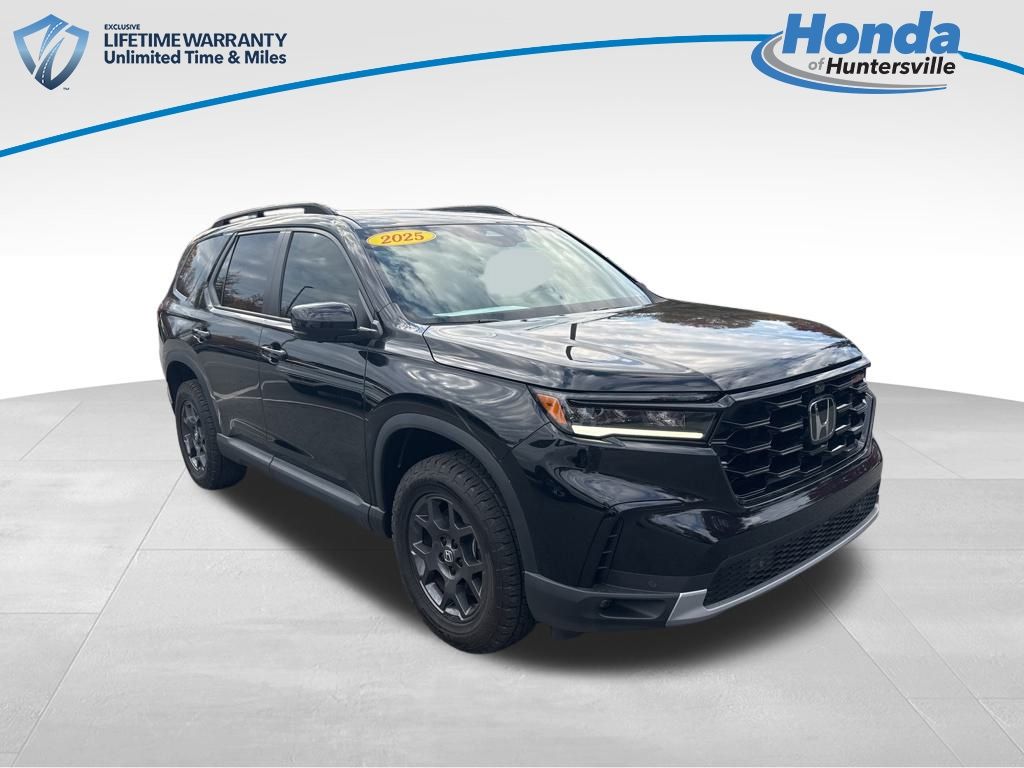 2025 Honda Pilot TrailSport's photo